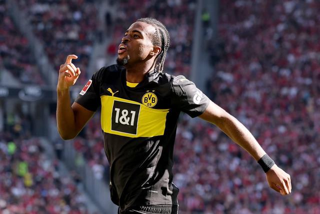 万欧元, 乌戈舒库, 茅斯